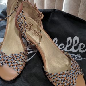 Seychelles sandals